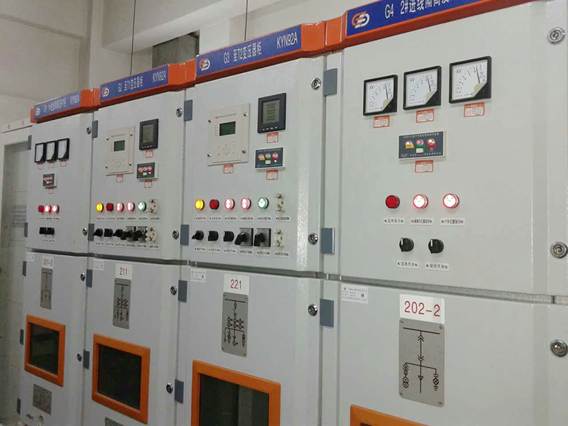 開閉站、美式箱變、低壓動力配電箱、低壓開關柜、低壓母線橋、鎧裝移開式金屬封閉開關設備（KYN92A-12）、三相有載調壓變壓器、組合電器、高壓電容補償柜、后臺系統和直流屏